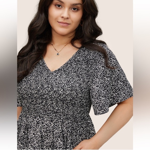 BloomChic Plus Size Ditsy Floral Shirred Ruffle Sleeve Elastic Waist Blouse - Picture 3 of 7